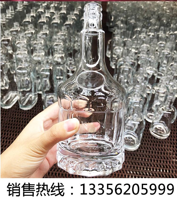 深耕品質，匠心定制 白酒玻璃酒瓶生產廠家的核心價值與市場拓展
